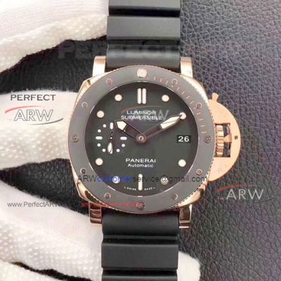 Perfect Replica XF Factory Panerai Rubber Band Submersible Pam 684 Replica Rose Gold Watch